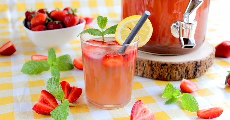 Domowa lemoniada truskawkowa - miodzianka